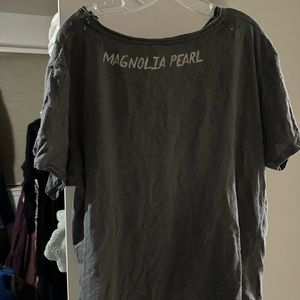 Magnolia Pearl T shirt.  Dark gray.  OS